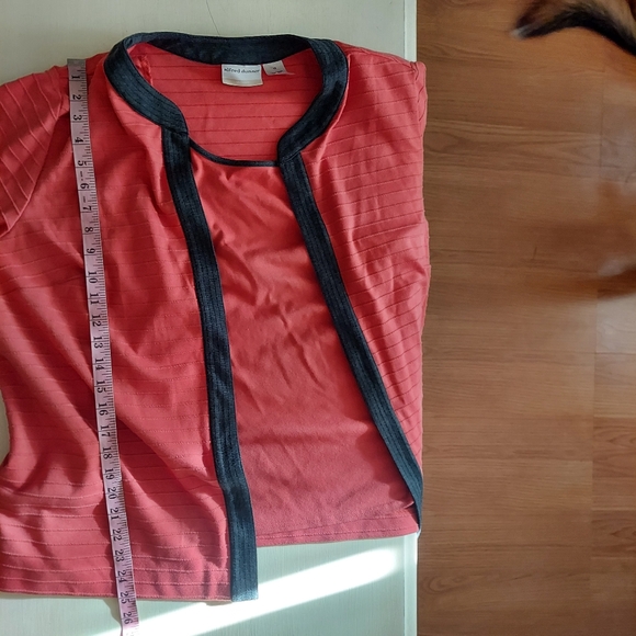 Alfred Dunner Coral and Grey Open Front Sweater with Attached Tank Shell Sz 1X - Picture 7 of 8